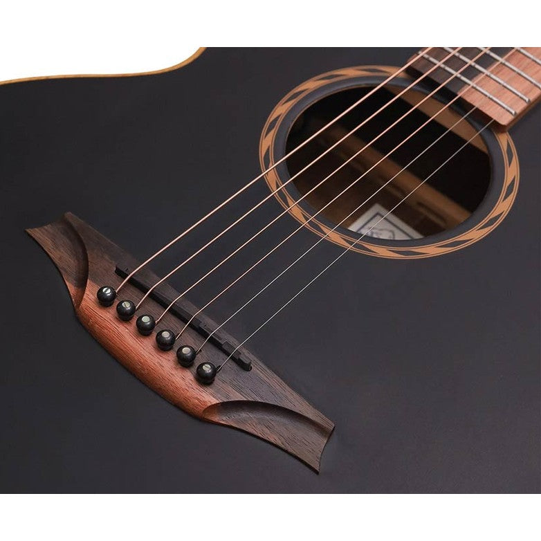 Bromo BAT8ME/BK Tahoma Series Mini Jumbo walnoot akoestische western gitaar