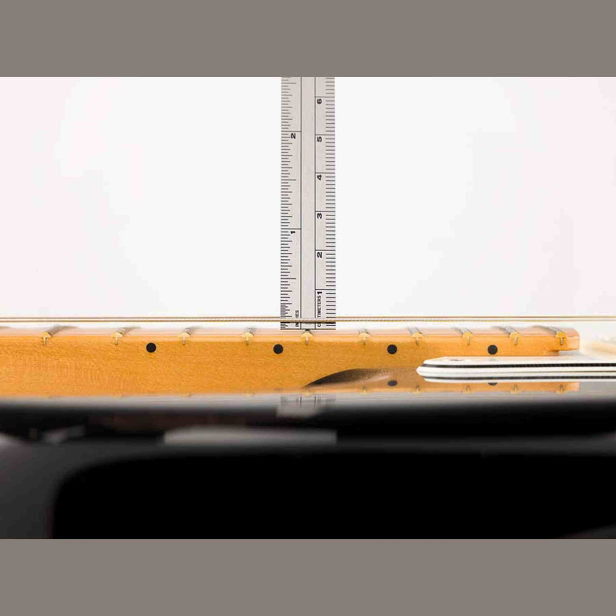 Fender 0990654030 Gitaar Liniaal en Inbussleutel Set Setup Gereedschap Staal