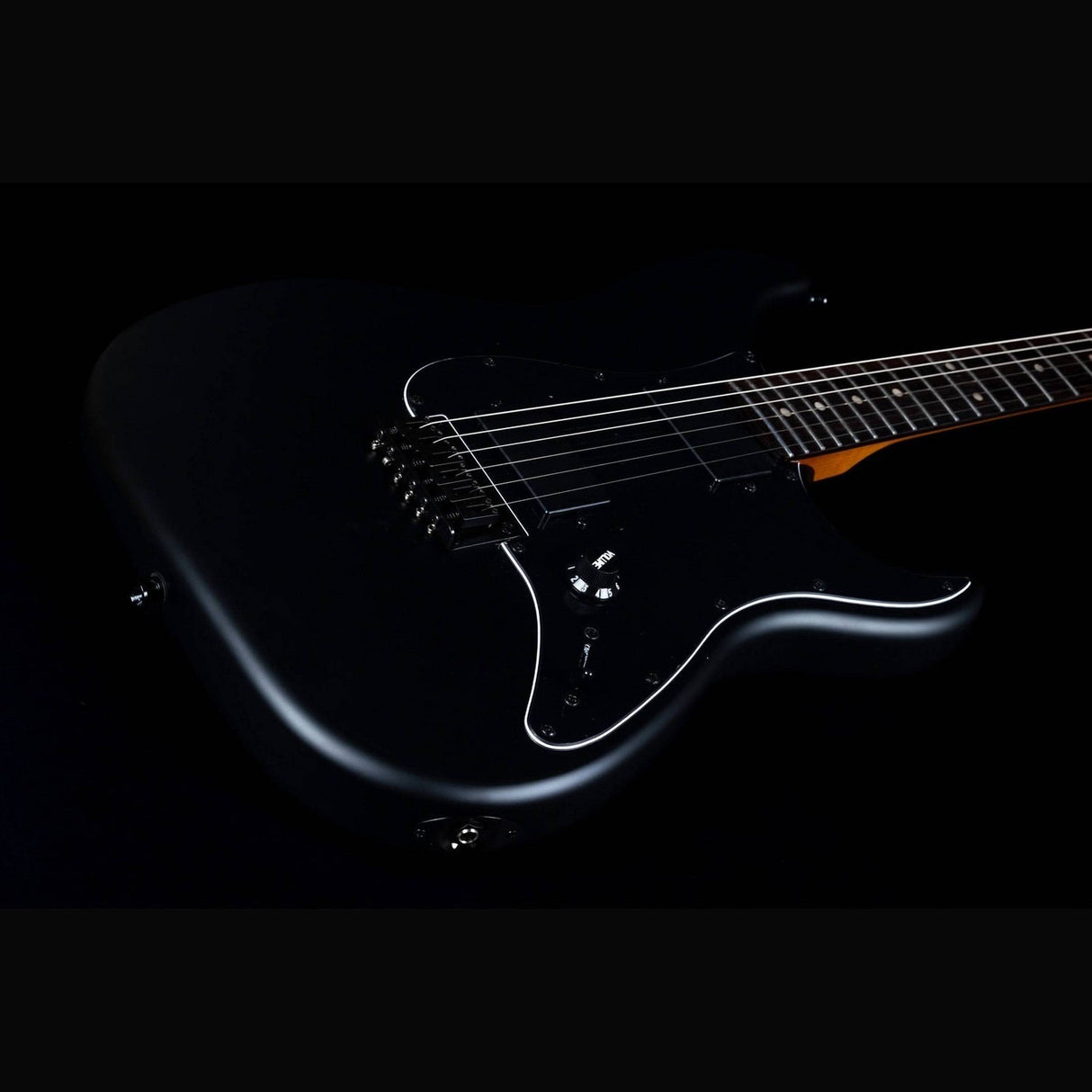 JET JS-400 MBK R S-style Elektrische Gitaar HH Tremolo Rosewood Toets Mat Zwart