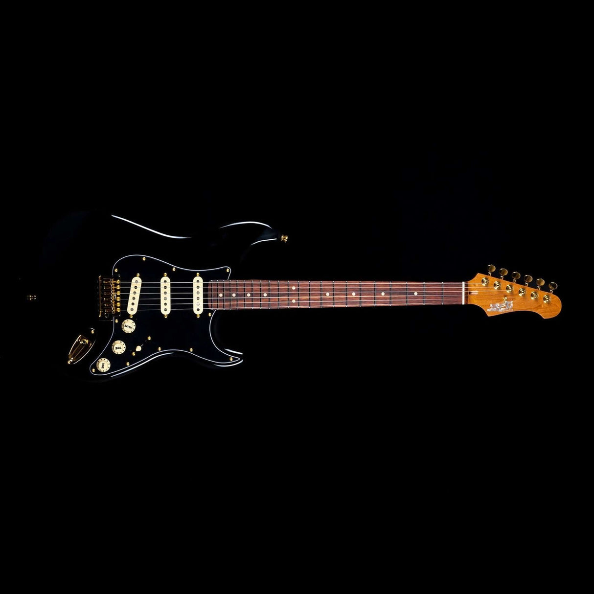JET JS-380 BK G S-style Elektrische Gitaar SSS Alnico V Tremolo Goud Hardware Rosewood Toets Zwart