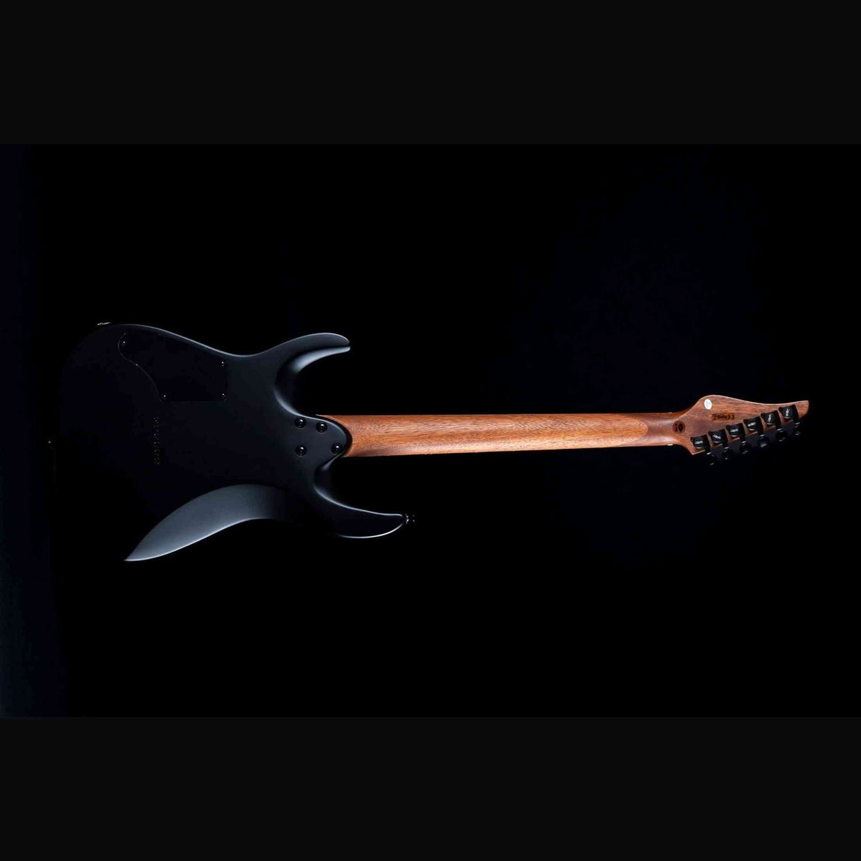 JET JS-501 BK Stygian S-style Elektrische Gitaar HH Vaste Brug Rosewood Toets Satijn Zwart