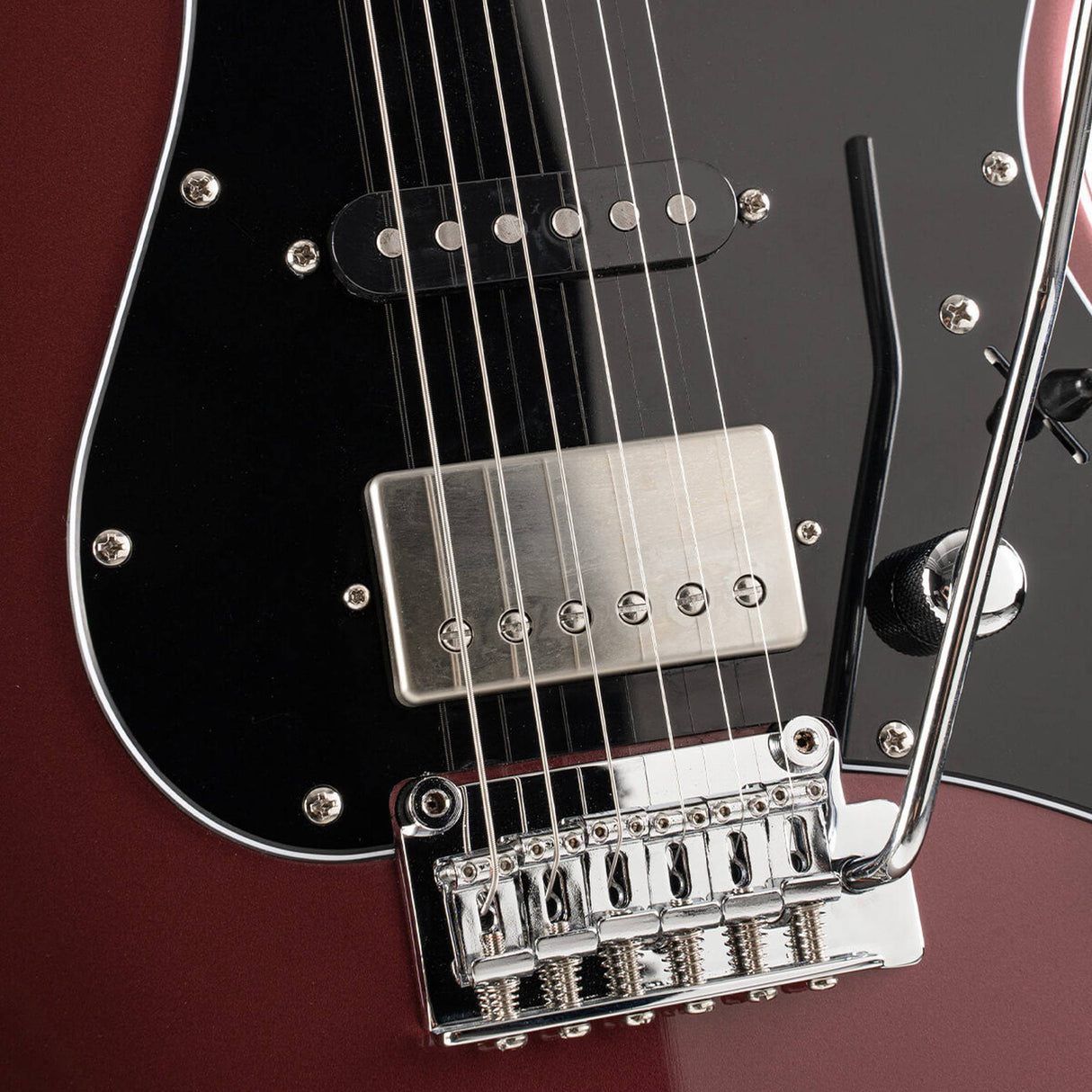 Cort G250SE VVB Elektrische Gitaar HSS Linden Roasted Maple Vivid Burgundy met 2-Punts Tremolo