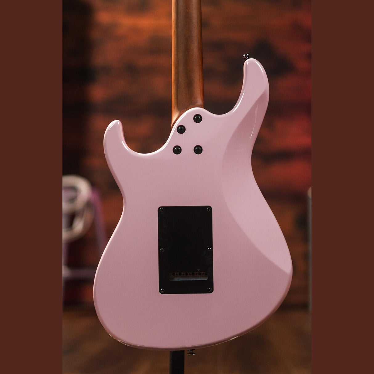 Cort G290 Modern DR Elektrische Gitaar HSS Roasted Maple Dusty Rose met Seymour Duncan TB4