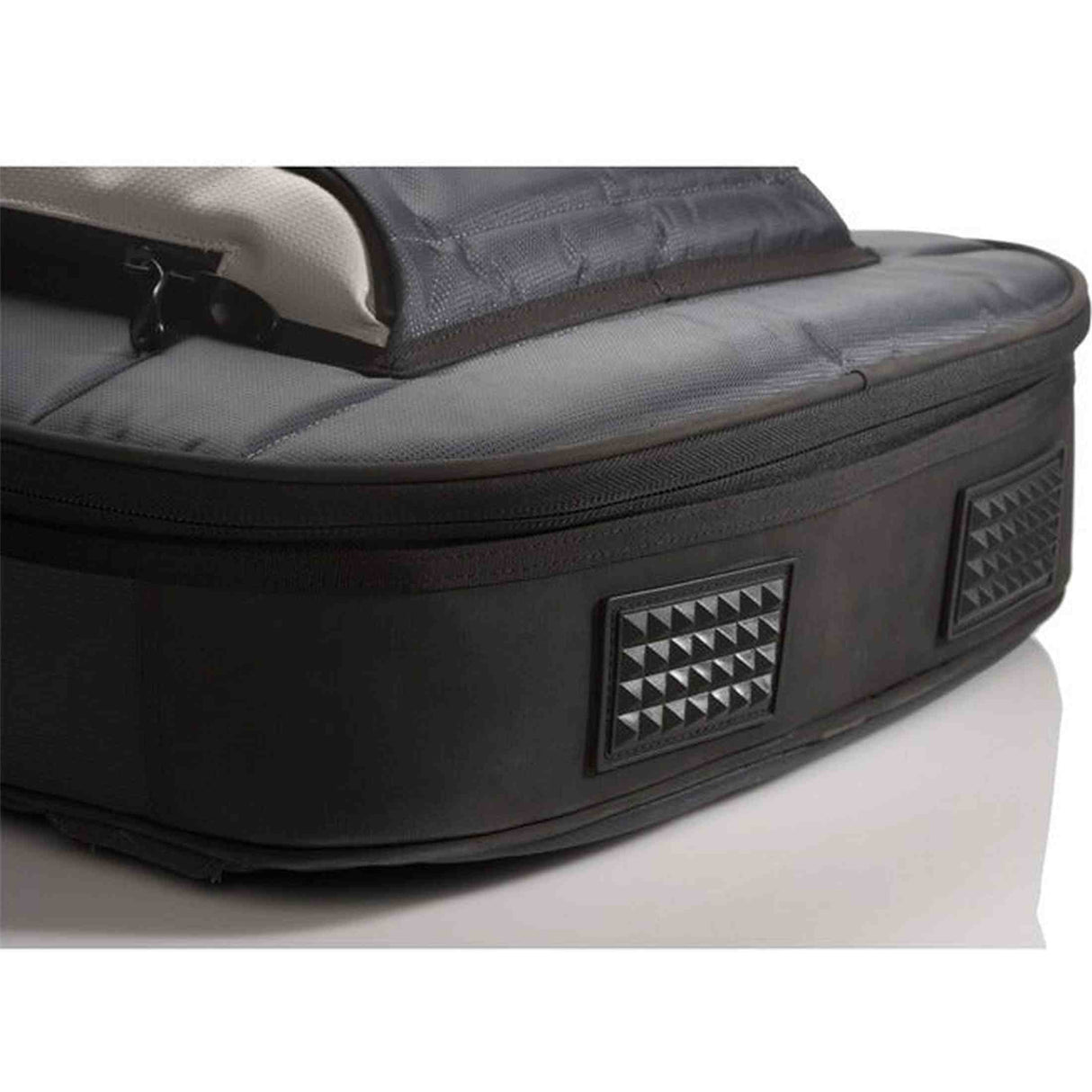 MONO Classic Bass Guitar Case Black gigbag voor elektrische basgitaar met Sharkskin bescherming