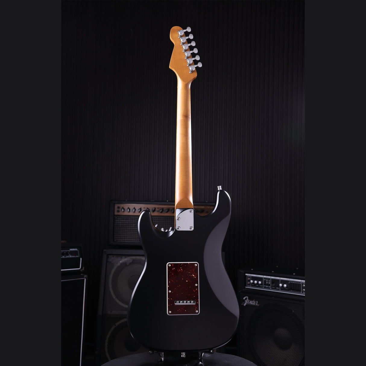 Patina PS-3 BK S-style Elektrische Gitaar SSS Alnico V Nitro Paulownia Body Roasted Maple Hals