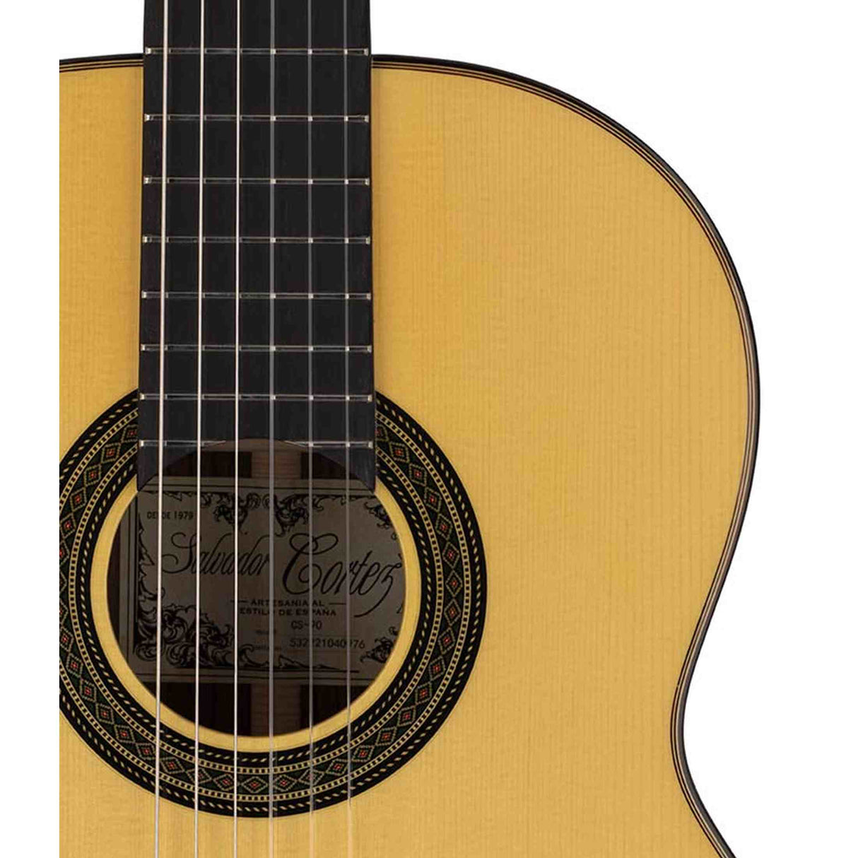 Salvador Cortez CS-90 – Klassieke gitaar met massief spruce bovenblad, mahonie body en luxe gigbag