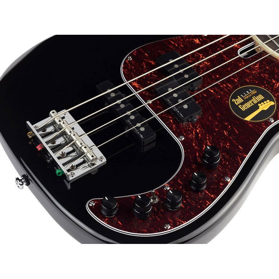 Sire P7+ A4/BK Marcus Miller 4-snarige basgitaar Black