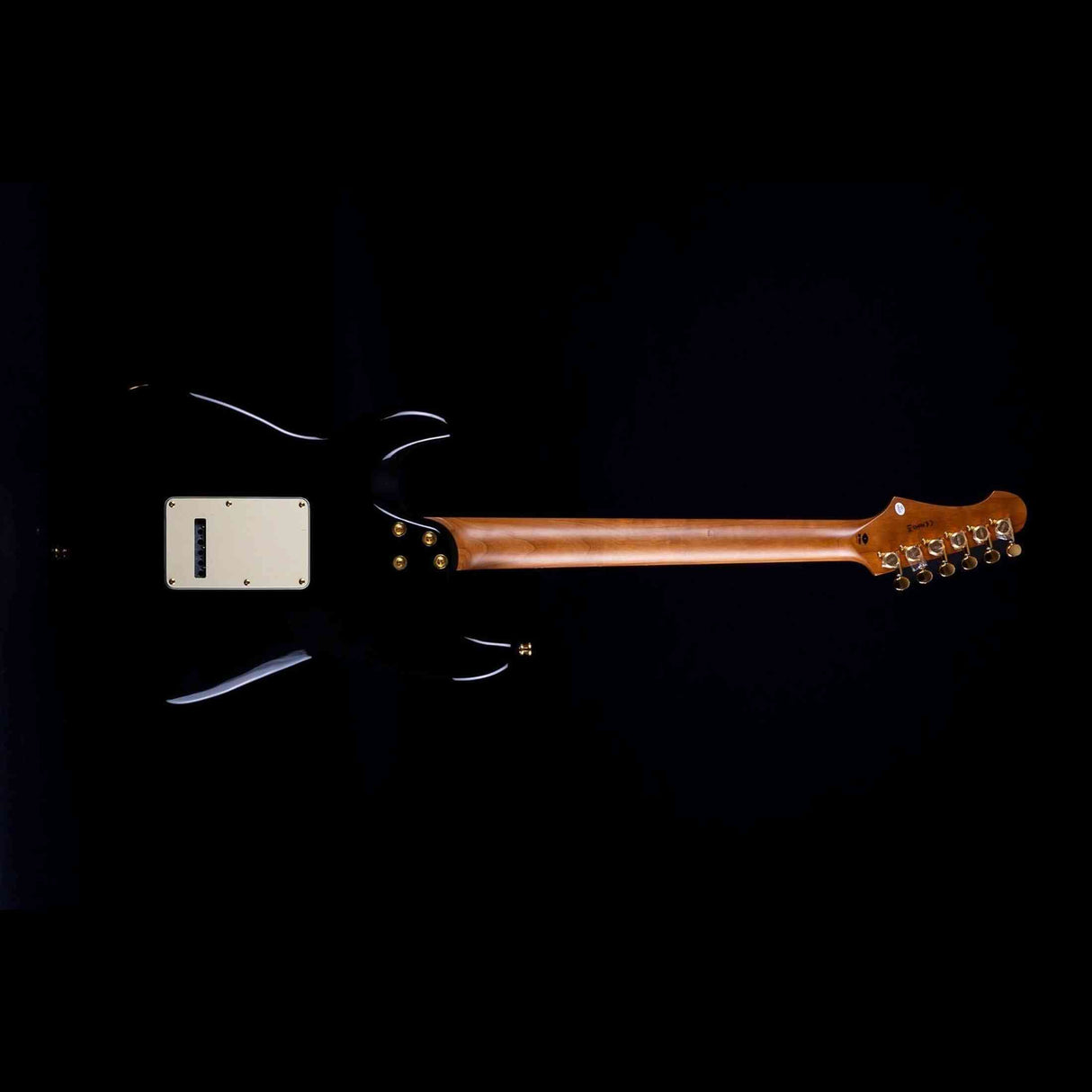 JET JS-480 BK G S-style Elektrische Gitaar HSS Alnico V Tremolo Rosewood Toets Zwart met Gouden Hardware