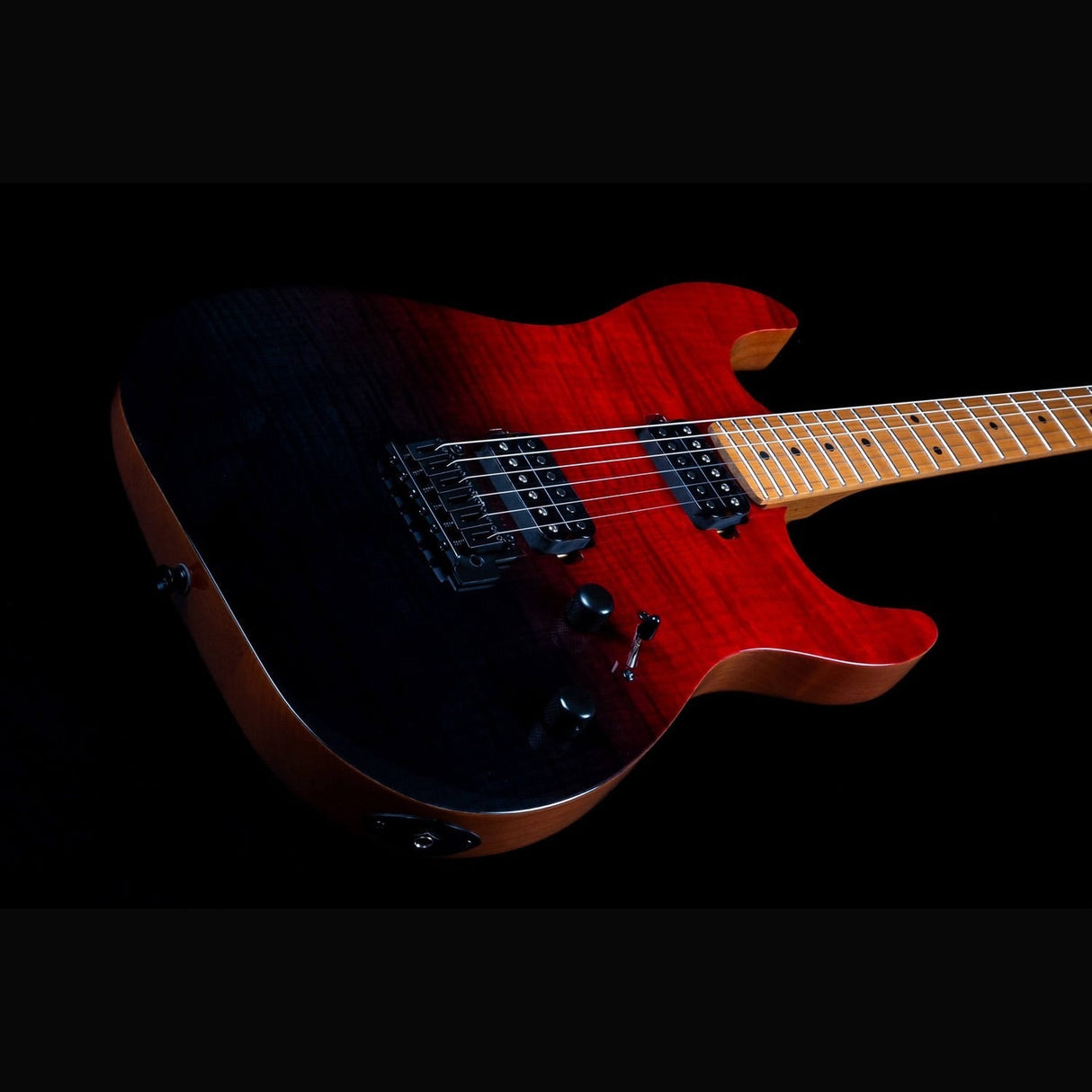JET JS-1000 Vulcano S-style Elektrische Gitaar HH Flame Maple Top Roasted Maple Transparant Rood
