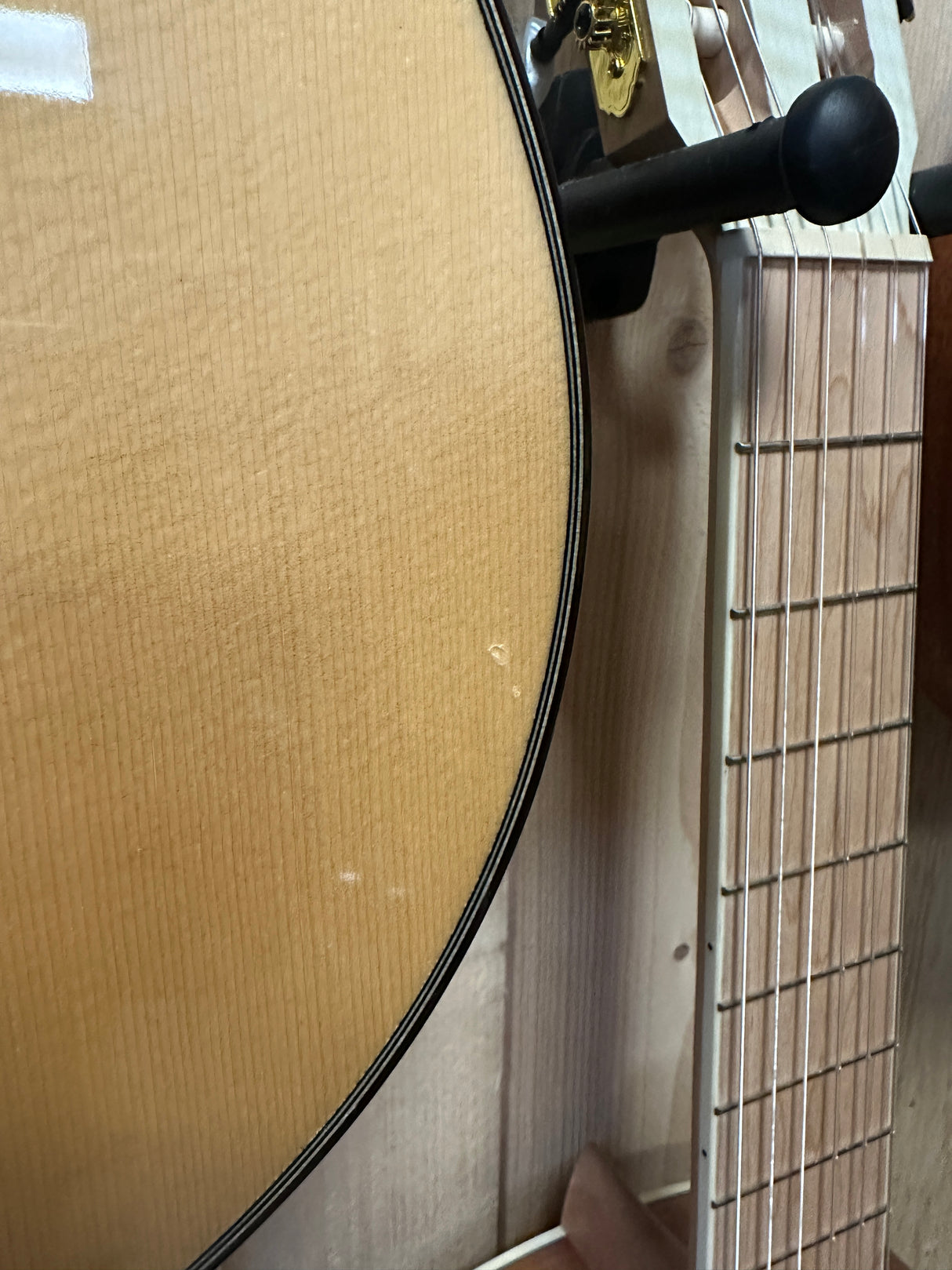 B-stock Salvador Cortez CS-110 – Klassieke gitaar met massief spruce bovenblad en palissander zij- en achterkant kopie