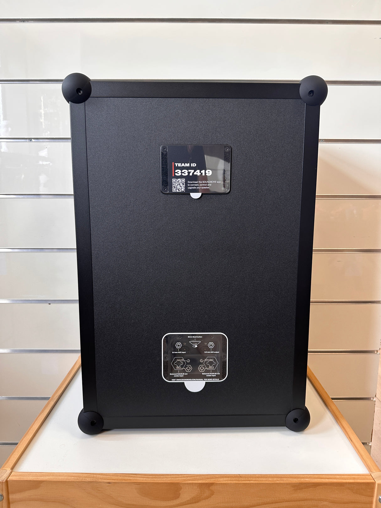 B-stock Soundboks 4 Zwart