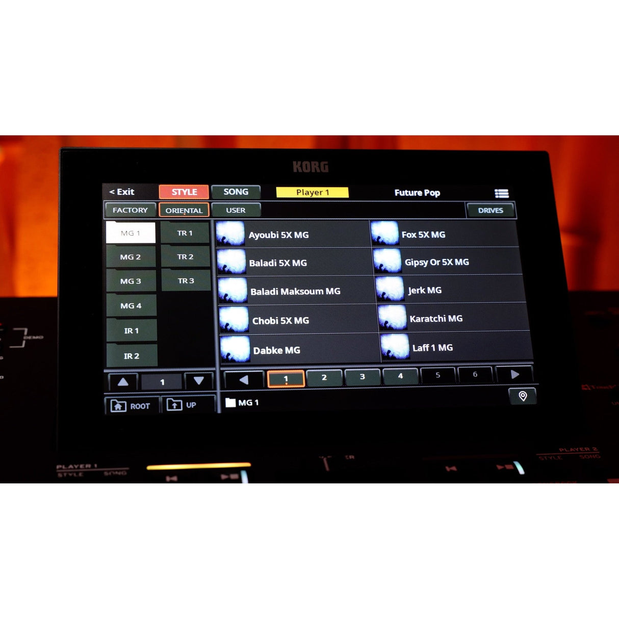 Korg Pa5X 76 ORIENTAL Arranger Keyboard met Aftertouch en Oosterse Sounds