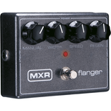 MXR M117R Flanger – Zwart, Analoog met Volledige Regeling
