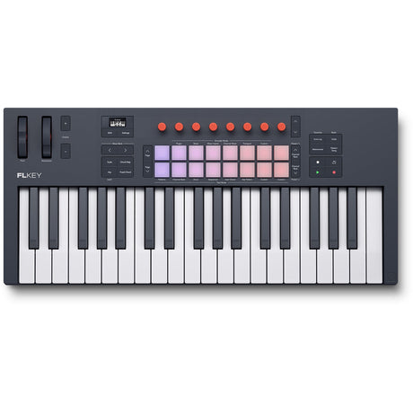 Novation FLkey2 37 master keyboard met 37 toetsen, 16 pads en OLED display