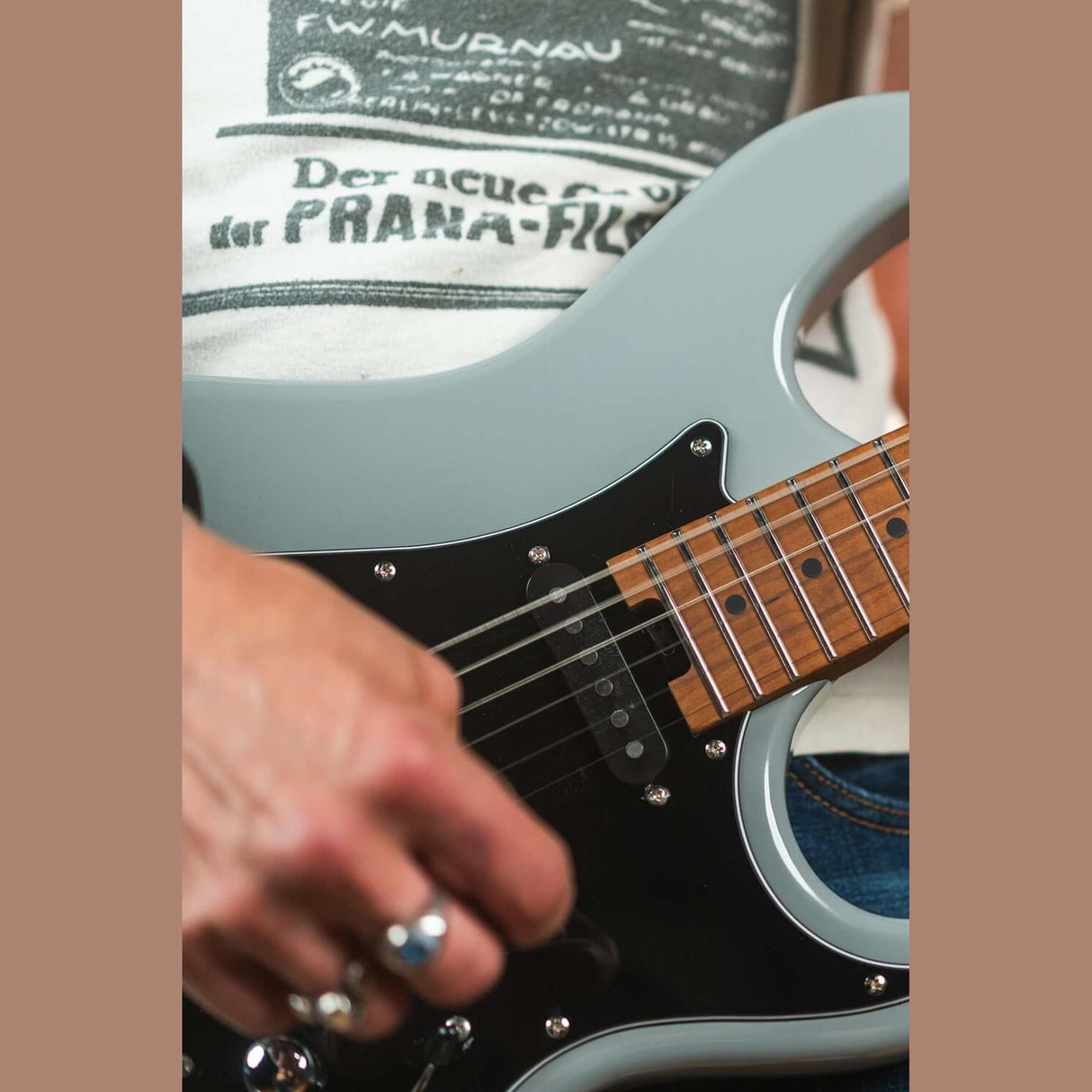 Cort G290 Modern PGR Elektrische Gitaar HSS Roasted Maple Pale Graphite met Seymour Duncan TB4