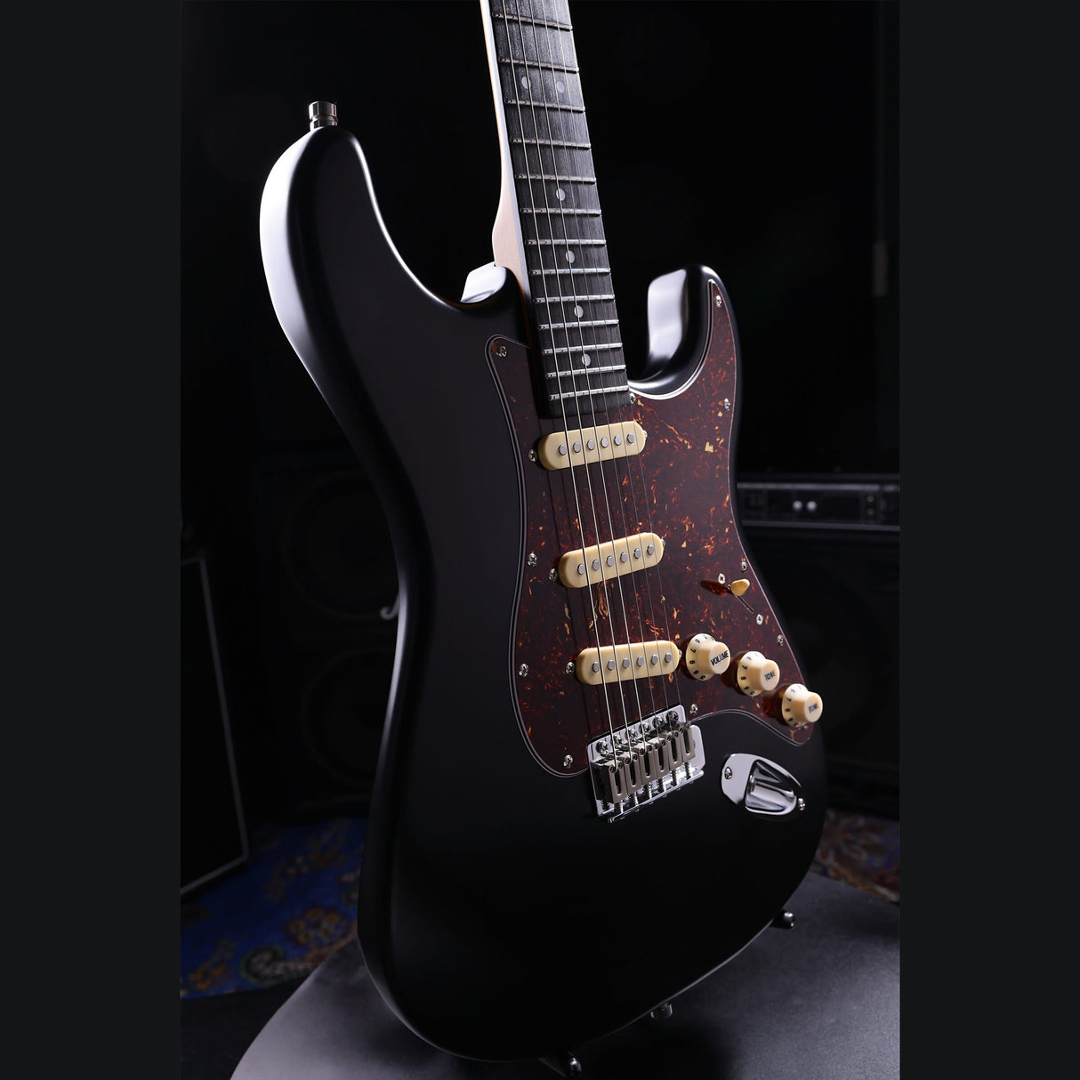Patina PS-3 BK S-style Elektrische Gitaar SSS Alnico V Nitro Paulownia Body Roasted Maple Hals