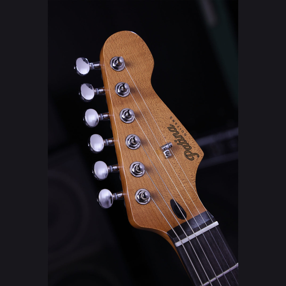 Patina PS-4 OW S-style Elektrische Gitaar HSS Alnico V Nitro Paulownia Body Roasted Maple Hals Olympic White